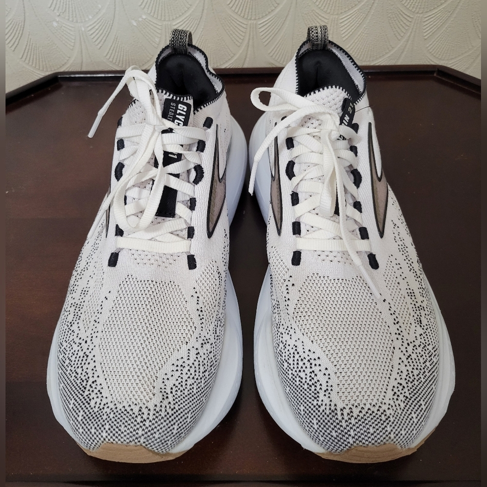 Brooks Glycerin StealthFit 21 Mens Running Shoes White 1204101B135 9.5 No Box